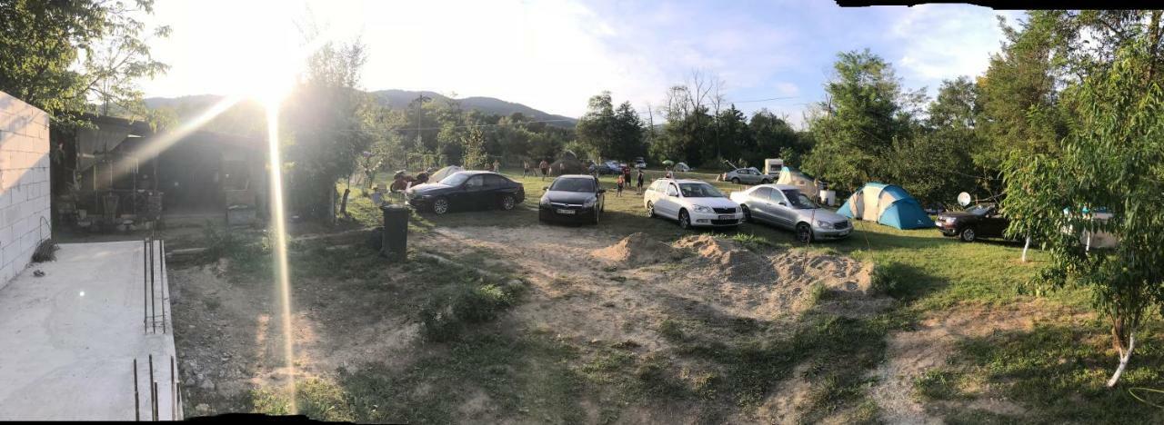 Camping In Clisura Dunarii Ешелница Экстерьер фото